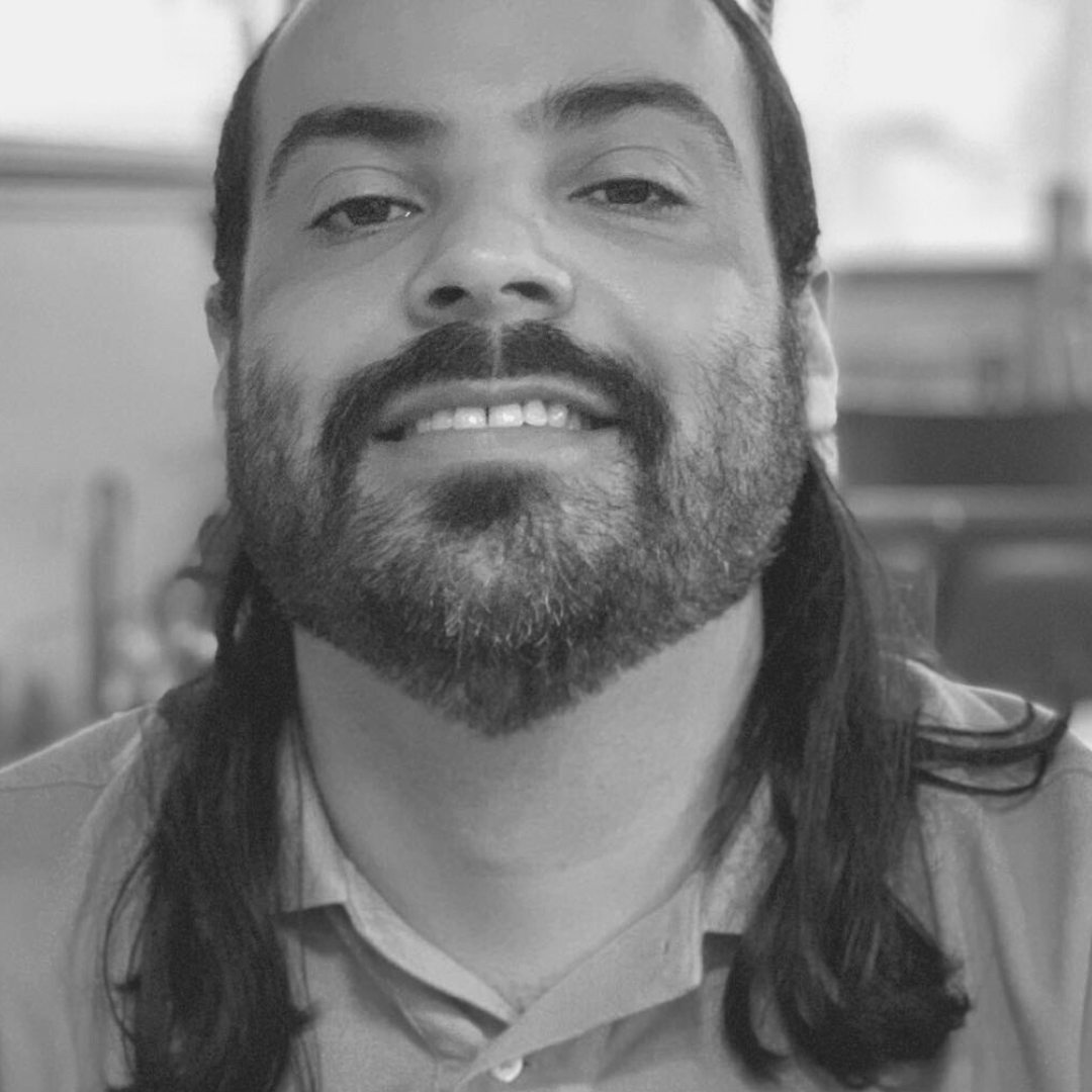 Héctor Aponte Alequín, autor en Todas