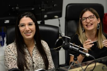 Paola Medina Prieto y Renata Beca del podcast Puestas Pal Problema