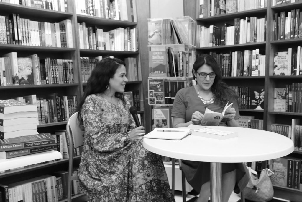 Ana Teresa Toro y Viviana Torres Mestey en el conversatorio Dueñas de nuestra voz / Foto Verónica Ramírez González