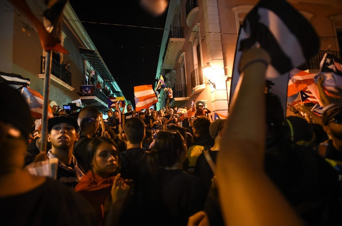 La noche en Ricardo Rosselló renunció. Willín Rodríguez.