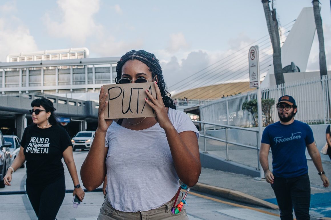 Imagen de protesta por renuncia de Ricardo Rosselló (Mari Blanca Robles)