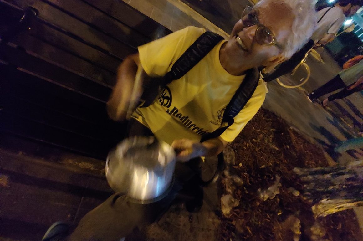 Cacerolazo en Condado en defensa de las pensiones