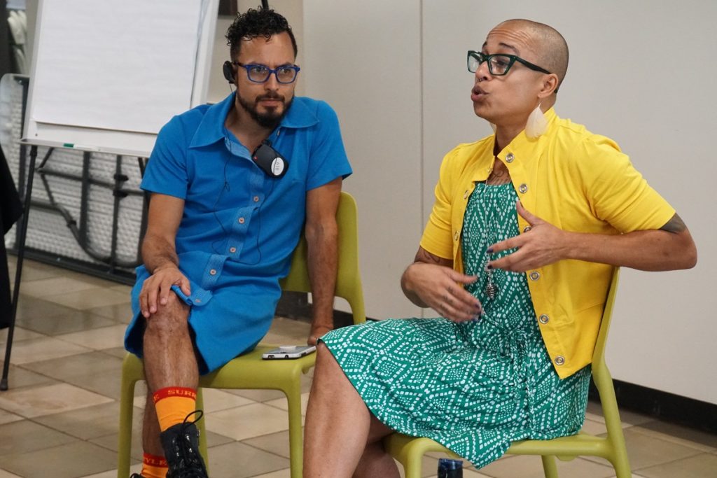 Ignacio G. Hutía Xeiti Rivera taller Nosotres, todes: la fluidez como identidad de género, en el Centro Universitario de la Universidad de Puerto Rico, en Río Piedras, el 13 de noviembre de 2019