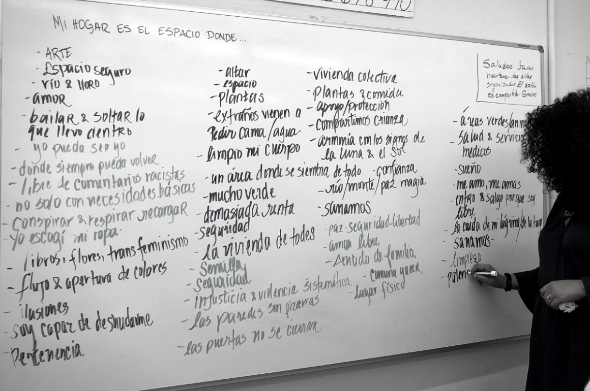 Diálogo Adolfina Villanueva sobre la vivienda digna (Alejandra Lara Infante)