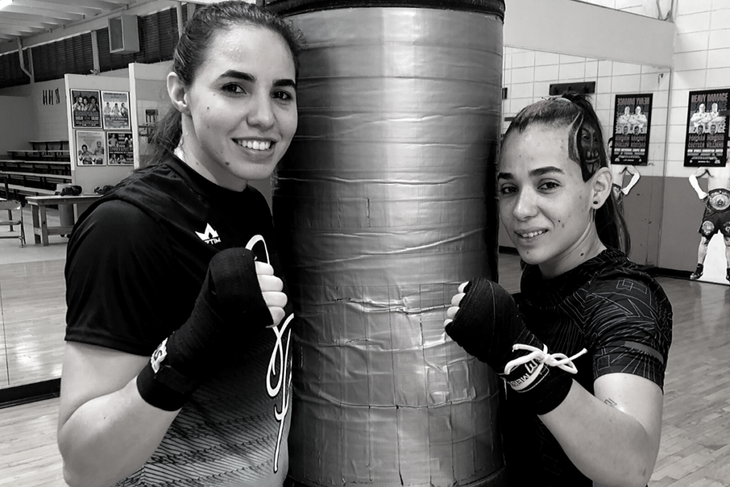 Boxeadoras Stephanie Piñeiro y Vivian Velázquez