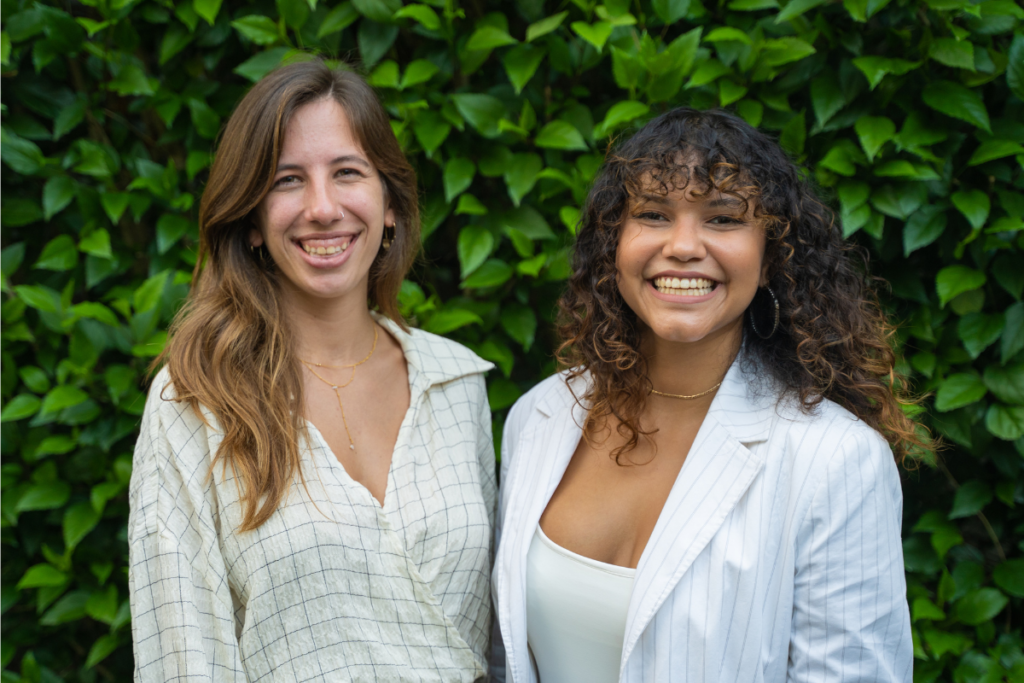 Claudia Carbonell y Larissa Pagán