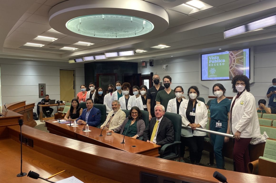 Profesionales de experiencia médica