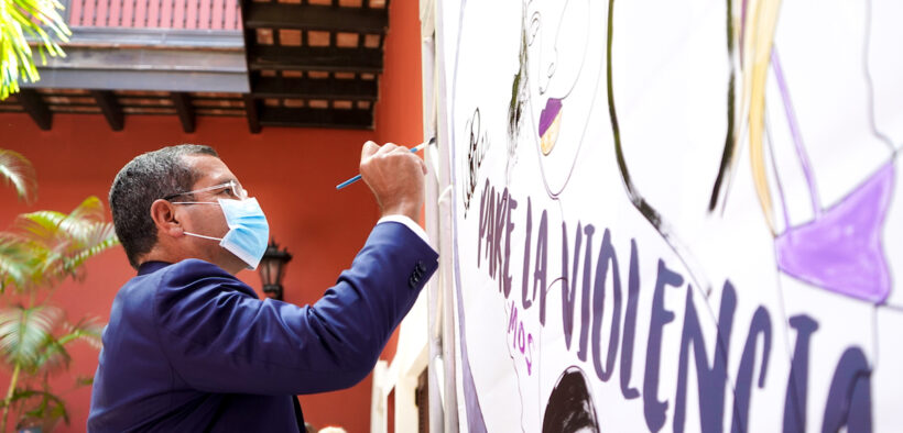 El gobernador Pedro Pierluisi durante el lanzamiento de la campaña “El momento del PARE”, el 13 de julio de 2021.